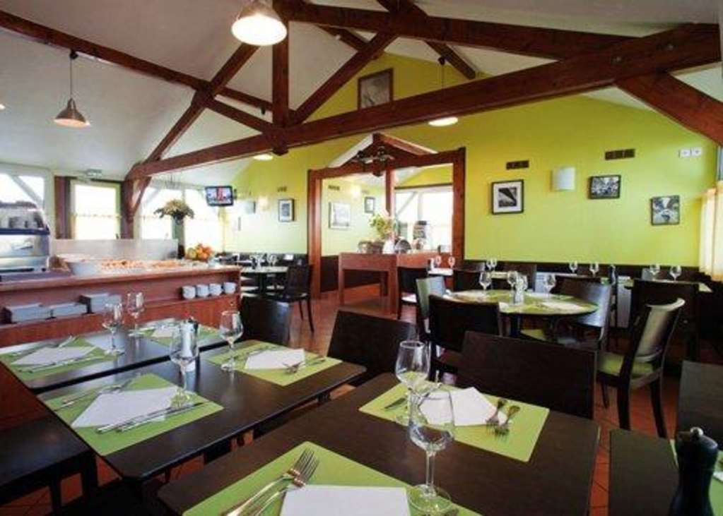 Sky Hotel Goussainville Charles De Gaulle Restoran fotoğraf