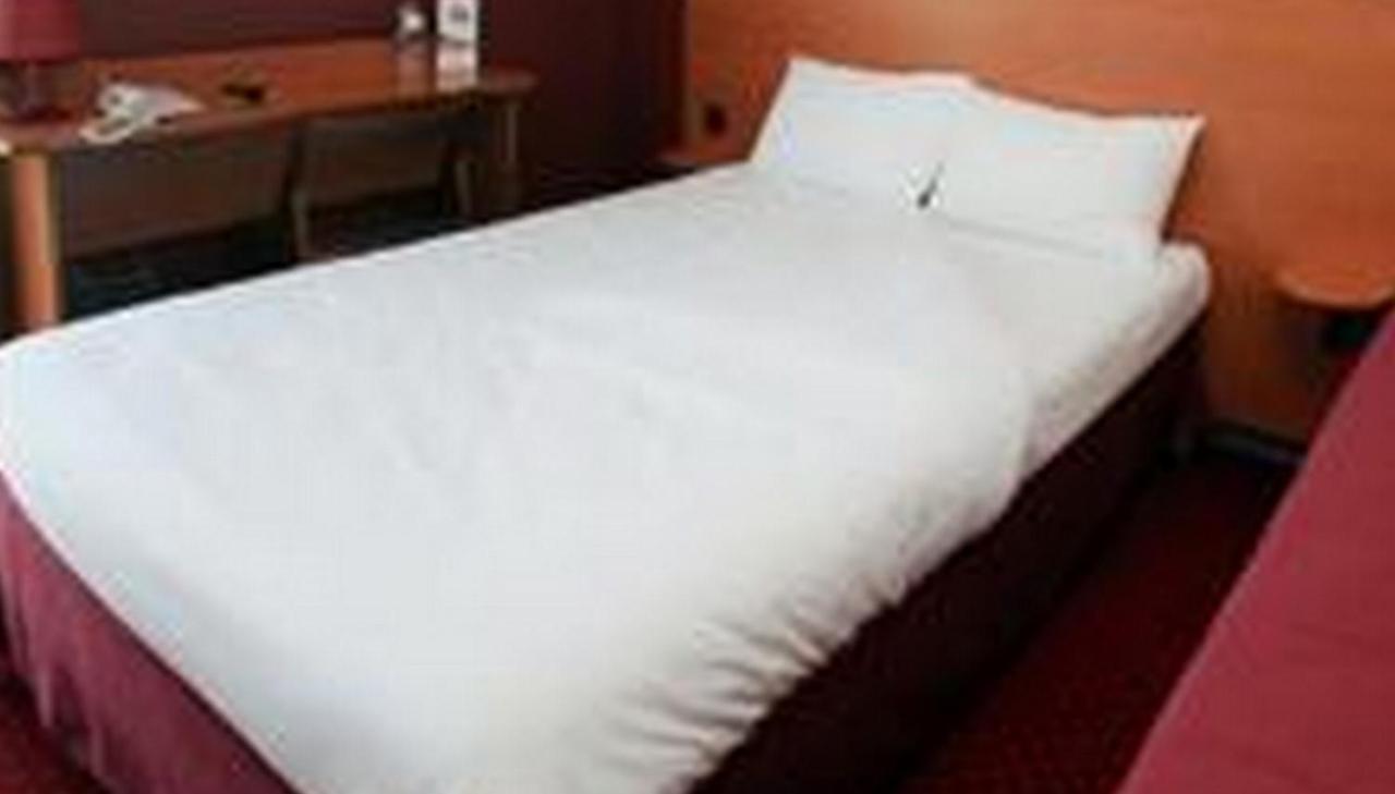 Sky Hotel Goussainville Charles De Gaulle Dış mekan fotoğraf