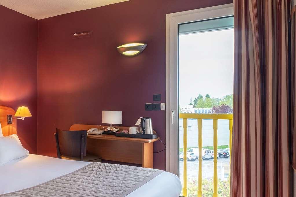 Sky Hotel Goussainville Charles De Gaulle Oda fotoğraf